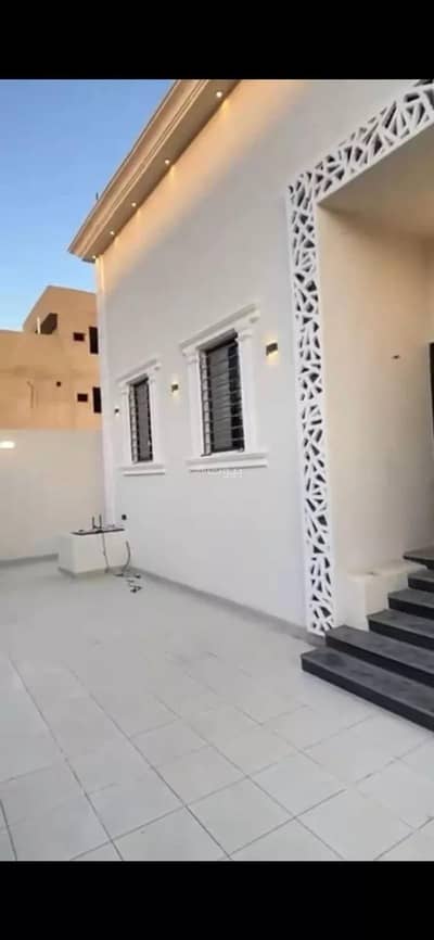 6 Bedroom Floor for Sale in Dahiyat AI Iskan, Taif - 6 Bedroom Floor For Sale in Dahiyat AI Iskan, Taif 6 Bedroom Floor for Sale in Dahiyat AI Iskan, Taif - 6 Bedroom Floor For Sale in Dahiyat AI Iskan, Taif