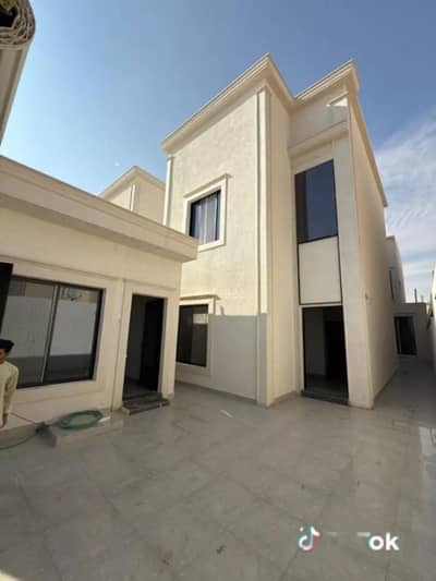 فیلا 4 غرف نوم للبيع في الورود، الخرج منطقة الرياض - فيلا مكونة من غرفة نوم واحدة للبيع في الورود، منطقة الخرج بالرياض