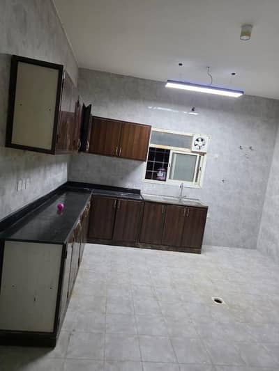 5 Bedroom Floor for Rent in East Riyadh, Riyadh - Role B in Cordoba