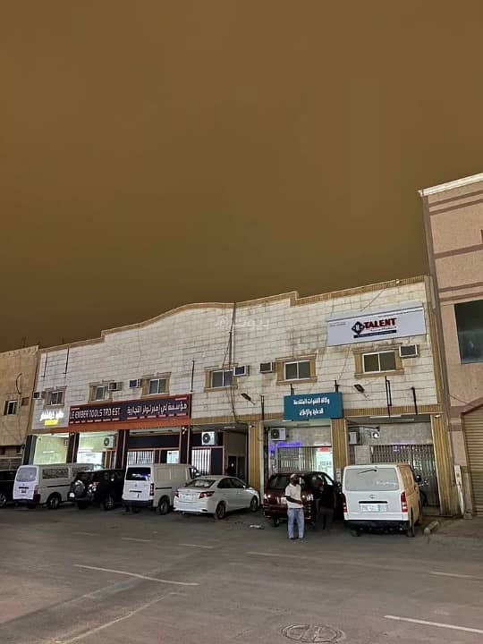 معرض للإيجار في حي الملز، وسط الرياض معرض للإيجار في حي الملز، وسط الرياض