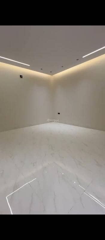 3 Bedroom Floor for Sale in East Riyadh, Riyadh - Luxury roles for sale