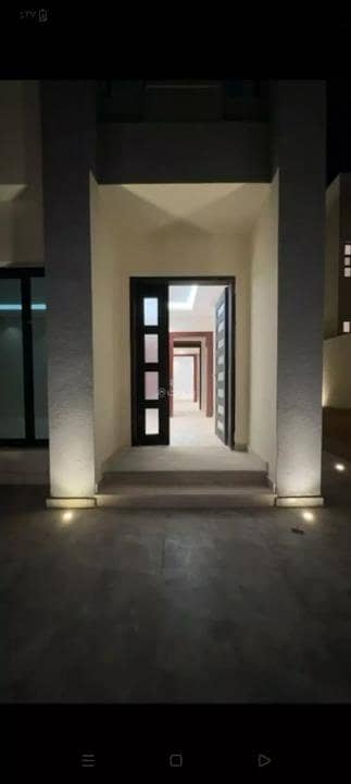 6 Bedroom Villa for Rent in East Riyadh, Riyadh - Villa for rent in Al Janadriyah, east Riyadh