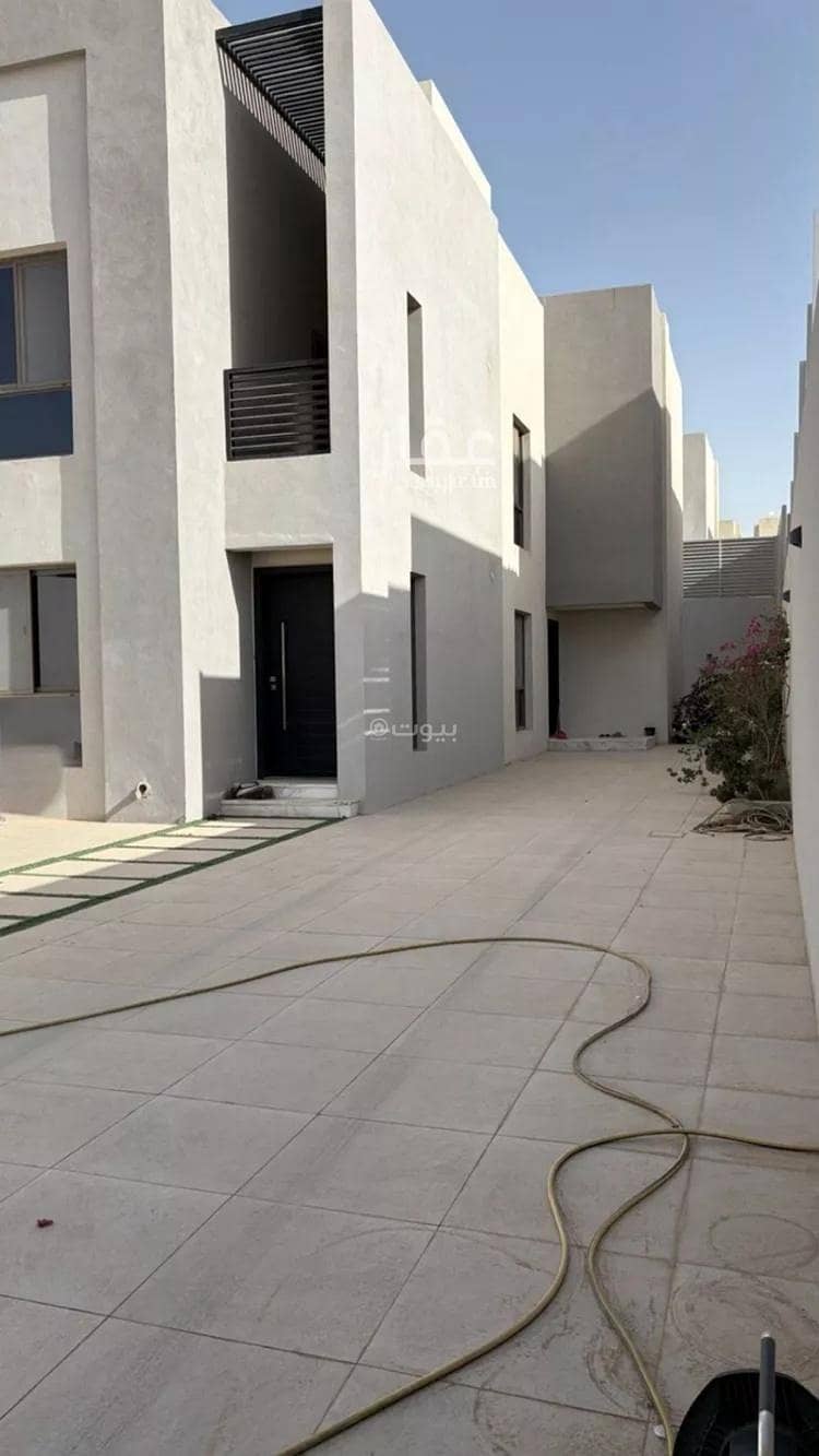 فيلا للبيع في حي عكاظ, الرياض فيلا للبيع في حي عكاظ, الرياض