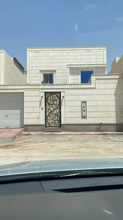 فیلا 10+ غرف نوم للبيع في شرق الرياض، الرياض - فلة للبيع في الرمال، الرياض