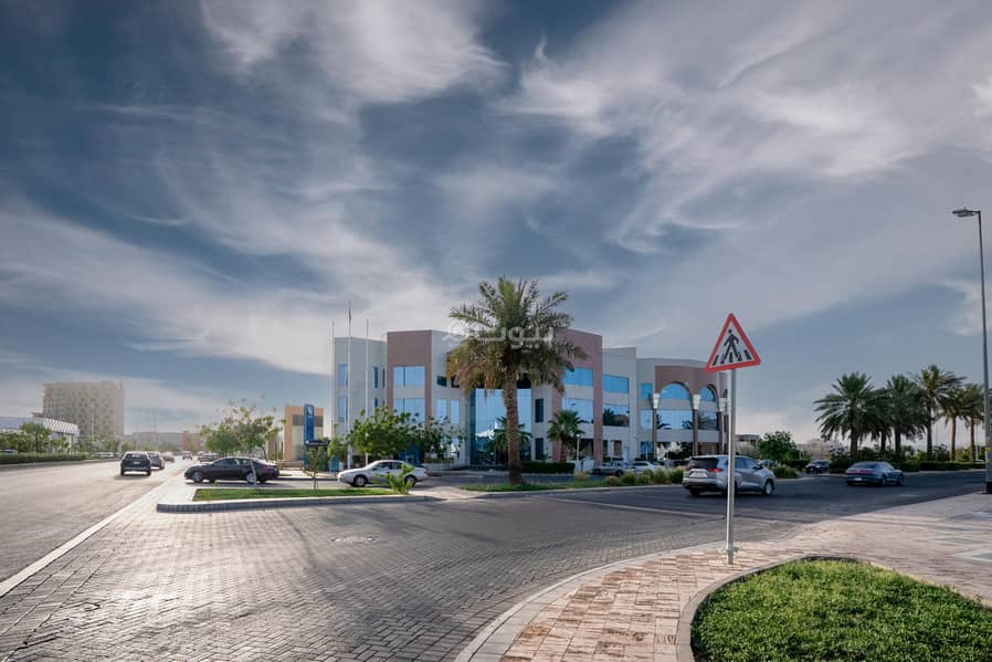 Office for rent in Bir Uthman, Madinah Office for rent in Bir Uthman, Madinah