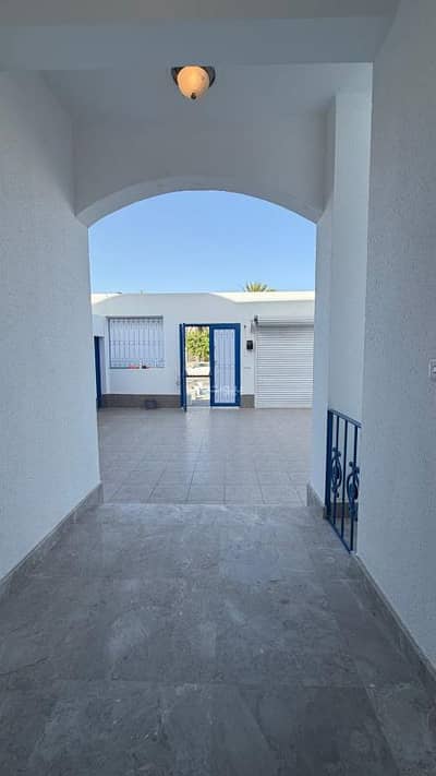 7 Bedroom Villa for Sale in North Jeddah, Jeddah - Villa in North Jeddah，Al Shati 7 bedrooms 2900000 SAR - 88000471