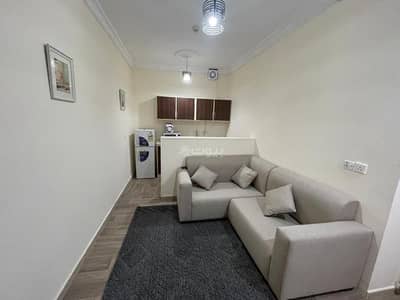1 Bedroom Apartment for Rent in North Jeddah, Jeddah - Furnished apartment in Jeddah, Al-Sharafiyah (Al-Sharafiyah district), for monthly and yearly rent