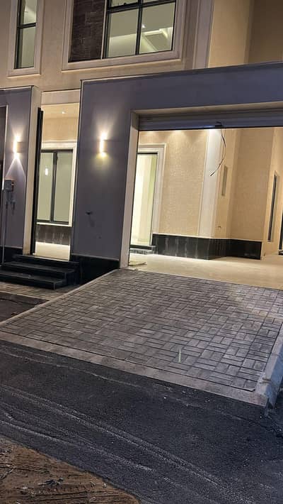 10+ Beds Villa for Rent in East Riyadh, Riyadh - Villa for rent in Al Rimal, East Riyadh 10+ Beds Villa for Rent in East Riyadh, Riyadh - Villa for rent in Al Rimal, East Riyadh
