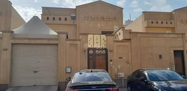 فیلا 5 غرف نوم للبيع في شرق الرياض، الرياض - فيلا للبيع في شارع نمران, حي إشبيلية, مدينة الرياض, منطقة الرياض