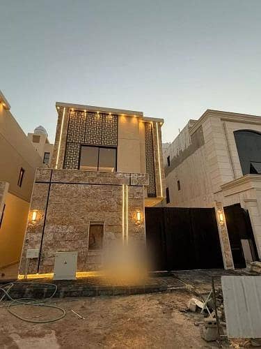 7 Bedroom Villa for Sale in East Riyadh, Riyadh - Villa for sale on Abi Talib Al Karkhi Street, Al Khaleej District, Riyadh.