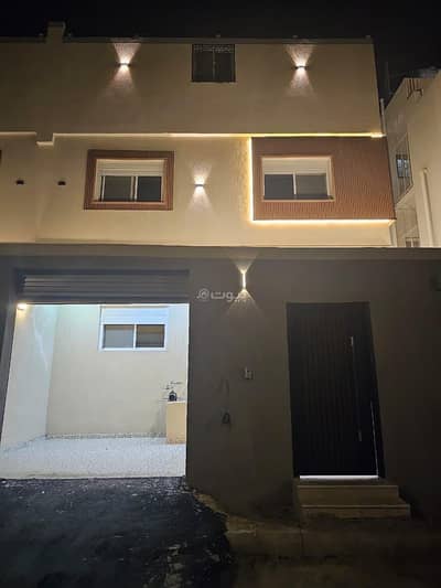 7 Bedroom Villa for Sale in Al Nwwariyah, Makkah - 7-bedroom villa for sale in Al-Nooriyah