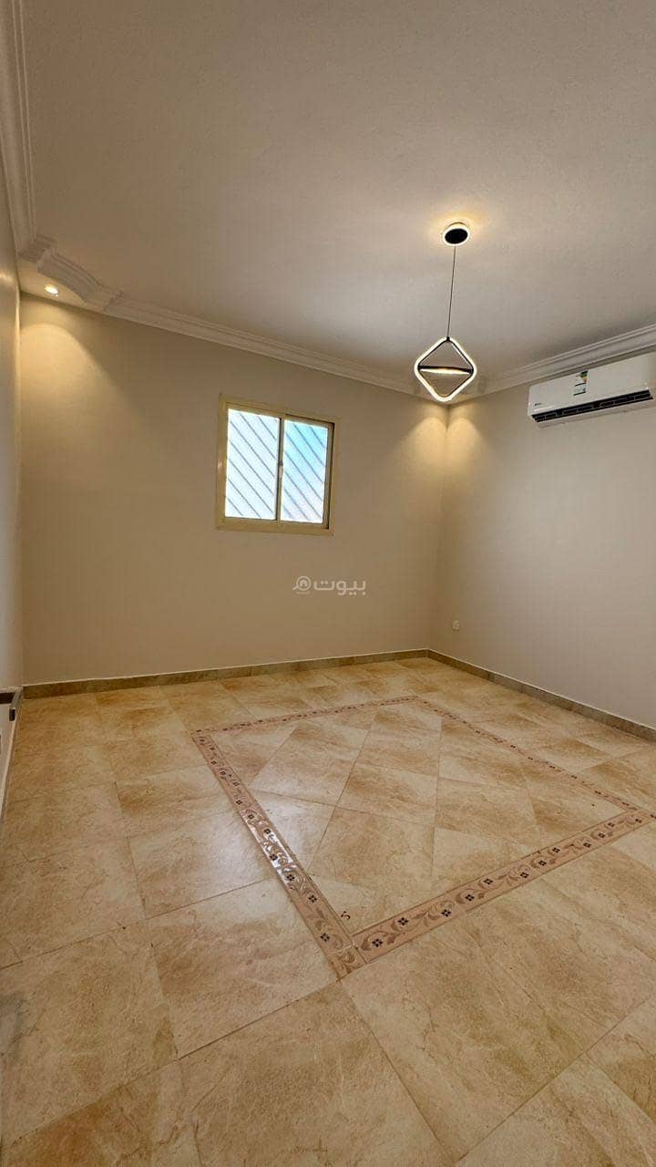 للإيجار شقة دور ثاني في فيلا . . الرياض حي الياسمين