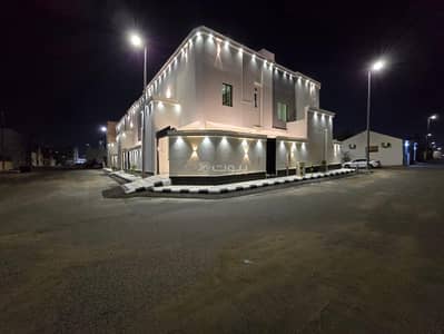 7 Bedroom Villa for Sale in Waset, Taif - Luxurious villa for sale in Al-Taif/Al-Wasta