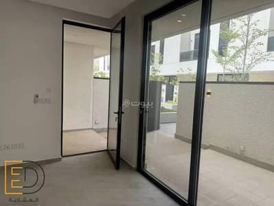 4 Bedroom Villa for Rent in West Riyadh, Riyadh - Luxurious townhouse for rent inside a residential compound in Al Amman West District (Al Qusur Area) 4 Bedroom Villa for Rent in West Riyadh, Riyadh - Luxurious townhouse for rent inside a residential compound in Al Amman West District (Al Qusur Area)