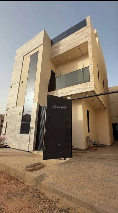 6 Bedroom Villa for Sale in West Riyadh, Riyadh - Villa for sale in Al Mahdiyah, West Riyadh