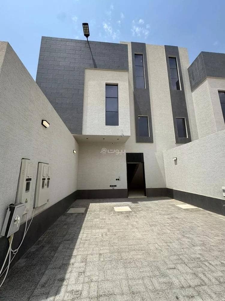 A floor for sale on Muhammad Bin Bishr Street, Al Arid District, Riyadh. A floor for sale on Muhammad Bin Bishr Street, Al Arid District, Riyadh.