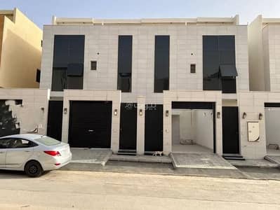 4 Bedroom Floor for Sale in South Riyadh, Riyadh - Floor For Sale in Okaz, Riyadh 4 Bedroom Floor for Sale in South Riyadh, Riyadh - Floor For Sale in Okaz, Riyadh