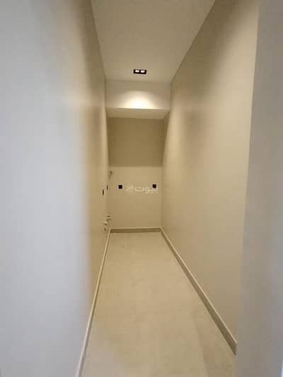 5 Bedroom Villa for Sale in East Riyadh, Riyadh - Villa for sale in Al-Mونسية district