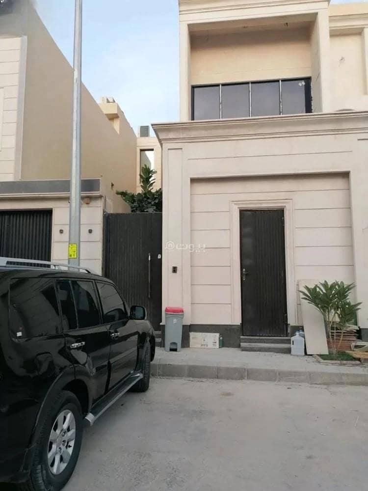 Floor for rent on Street No. 5, King Abdullah District, Riyadh. Floor for rent on Street No. 5, King Abdullah District, Riyadh.