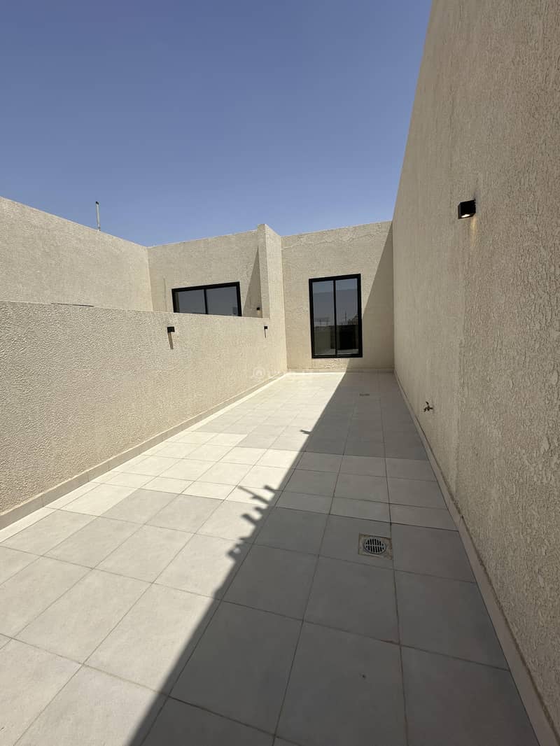For sale: a excellent owned apartment in Al-Rimal neighborhood For sale: a excellent owned apartment in Al-Rimal neighborhood
