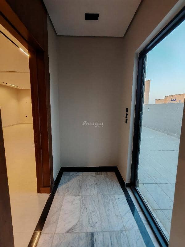 A duplex with a terrace in Al-Yarmouk neighborhood, east of Riyadh, with an excellent location close to all services and main roads. A duplex with a terrace in Al-Yarmouk neighborhood, east of Riyadh, with an excellent location close to all services and main roads.
