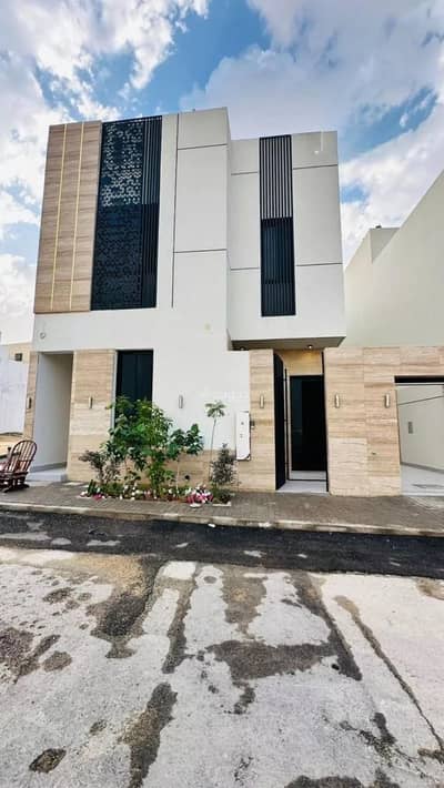 7 Bedroom Villa for Sale in West Riyadh, Riyadh - Villa For Sale in Al Mahdiyah, Riyadh
