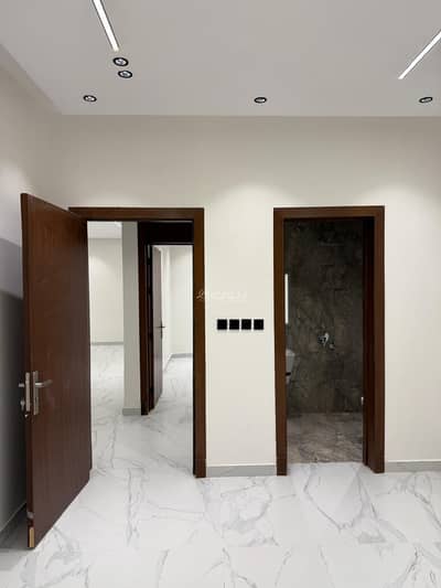 3 Bedroom Floor for Sale in East Riyadh, Riyadh - 3 Bedroom House For Sale in Al Janadriyah, Riyadh