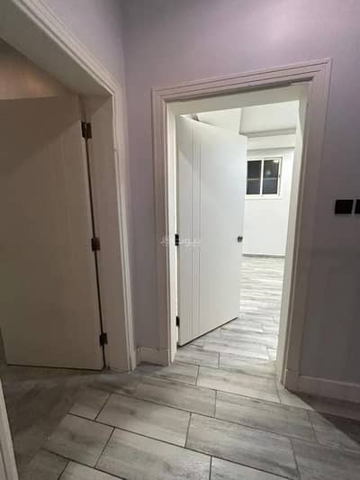 5 Bedroom Floor for Rent in North Riyadh, Riyadh - Floor for rent on Al Zahra Street, Al Yasmin District, Riyadh. 5 Bedroom Floor for Rent in North Riyadh, Riyadh - Floor for rent on Al Zahra Street, Al Yasmin District, Riyadh.