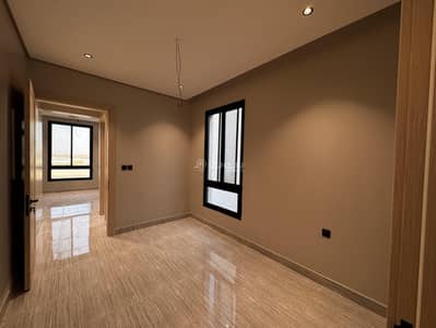 دور 3 غرف نوم للبيع في شرق الرياض، الرياض - 3 Bedroom Floor For Sale in Al Rimal