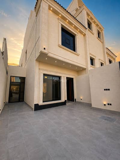 3 Bedroom Floor for Sale in South Riyadh, Riyadh - Floor For Sale in Badr, South Riyadh