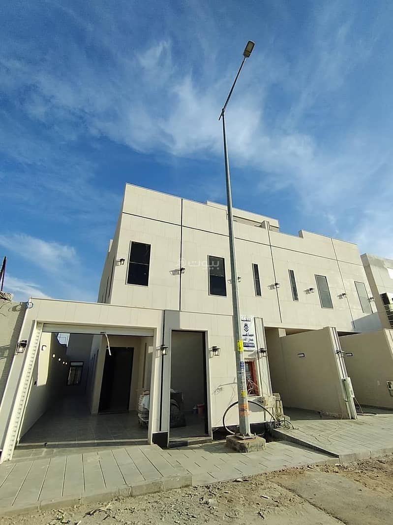 Floor for Sale in Al Janadriyah, East Riyadh Floor for Sale in Al Janadriyah, East Riyadh