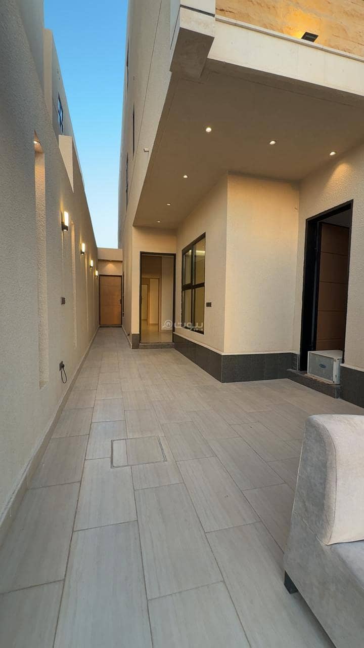 Floor for Sale in Al Bayan Neighborhood, East Riyadh Floor for Sale in Al Bayan Neighborhood, East Riyadh