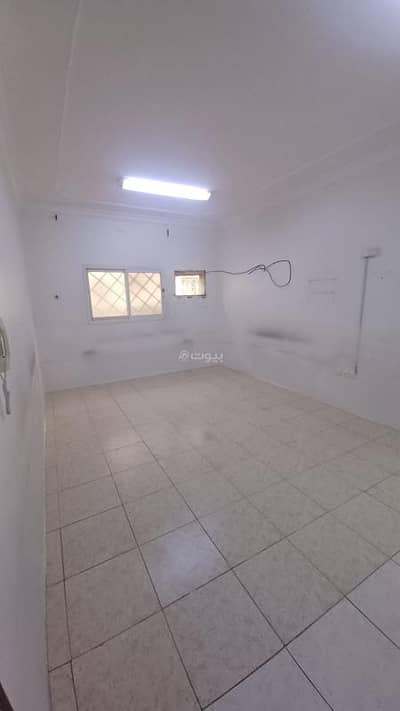 3 Bedroom Apartment for Rent in East Riyadh, Riyadh - For rent: a family apartment in Al-Ruwaibi neighborhood – Offer number 1921