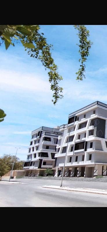 4 Bedroom Apartment for Sale in North Jeddah, Jeddah - Jauharat Al-Safa… a name of luxury and comfort, spaces designed to suit your aspirations and grant your family an exceptionally refined lifestyle.