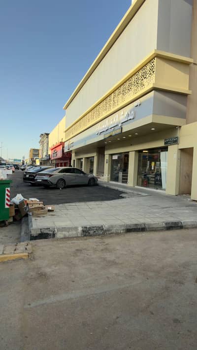 عمارة سكنية 10+ غرف نوم للايجار في شمال الرياض، الرياض - 27 غرفة مبنى للإيجار في التعاون، الرياض