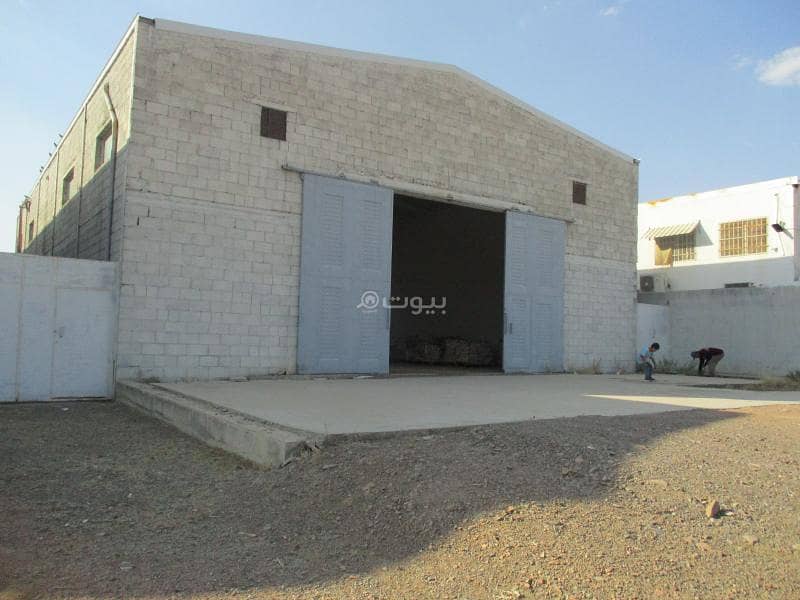 Factory For Rent in Industrial, Madina Factory For Rent in Industrial, Madina
