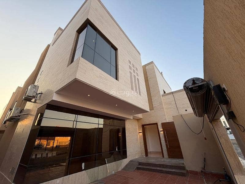 A villa with 6 bedrooms for sale in Al-Yaqout A villa with 6 bedrooms for sale in Al-Yaqout