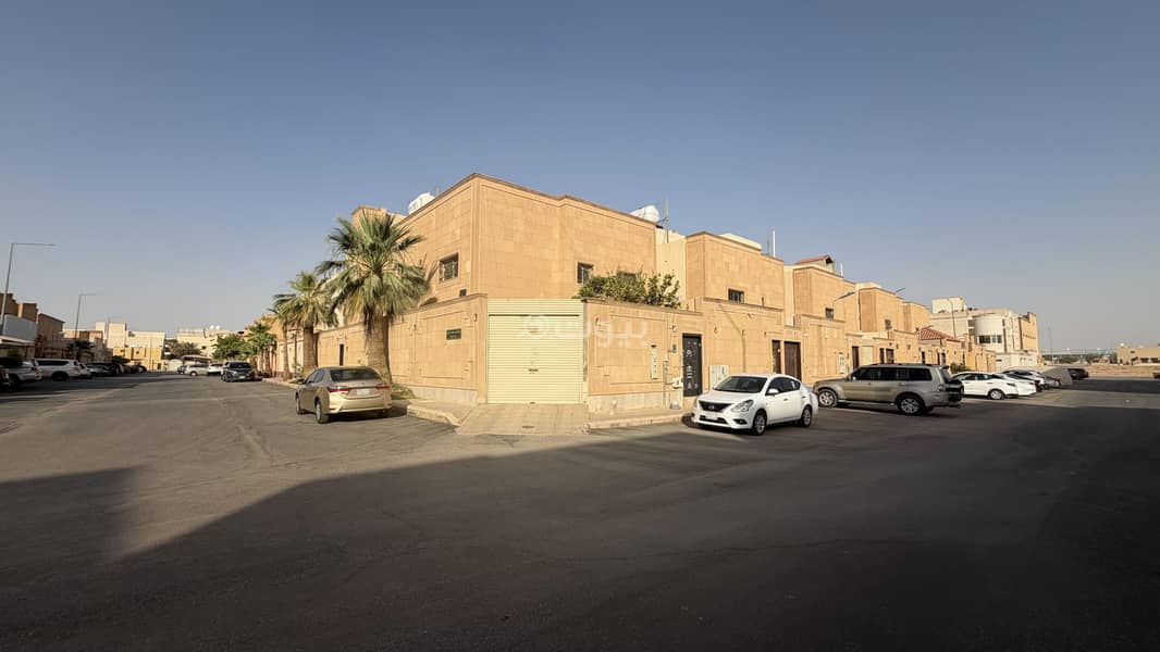 Corner villa with an area of 384 m in West Yarmouk neighborhood Corner villa with an area of 384 m in West Yarmouk neighborhood