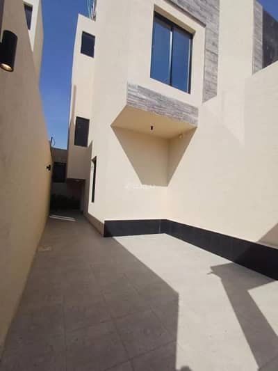 5 Bedroom Floor for Sale in East Riyadh, Riyadh - Floor for sale on Street No. 174, Al Janadriyah District, Riyadh, Saudi Arabia. 5 Bedroom Floor for Sale in East Riyadh, Riyadh - Floor for sale on Street No. 174, Al Janadriyah District, Riyadh, Saudi Arabia.