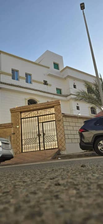عمارة للبيع في حي الحمدانية، شمال جدة، عمارة للبيع في حي الحمدانية، شمال جدة،