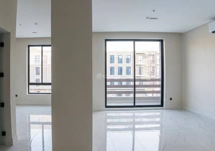 2 Bedroom Apartment for Rent in North Riyadh, Riyadh - Luxurious two-bedroom apartment with a private roof for rent