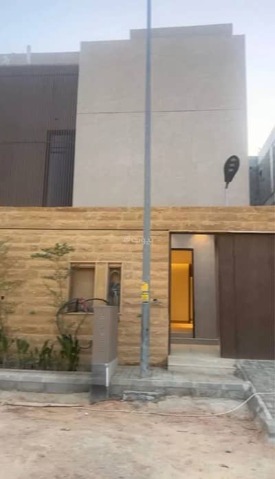 5 Bedroom Floor for Sale in East Riyadh, Riyadh - Floor For Sale in Al Murjan, Riyadh