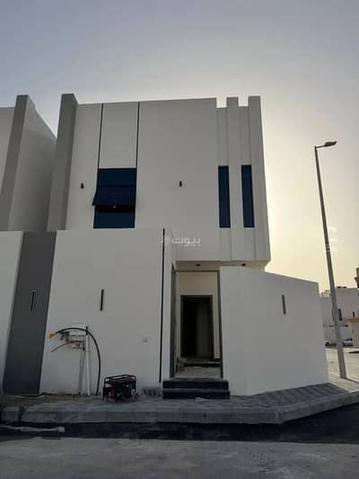 5 Bedroom Villa for Sale in Al Sawari, Al Khobar - Villa For Sale in Al Sawari, Al Khobar