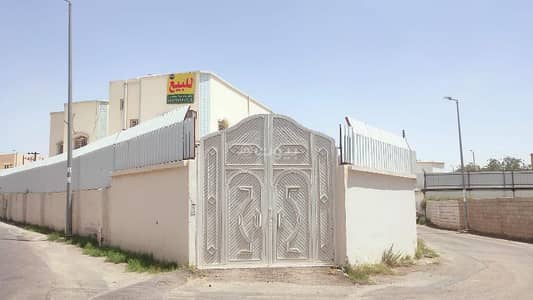Villa for Sale in Sultanah, Abha - Villa on two streets in Abha, Sultanah