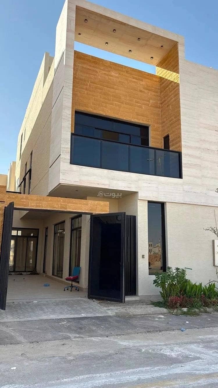 Villa For Sale in Al Mahdiyah, Riyadh Villa For Sale in Al Mahdiyah, Riyadh