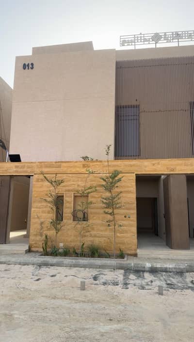 5 Bedroom Floor for Sale in East Riyadh, Riyadh - Floor for Sale in Al Murjan, East Riyadh 5 Bedroom Floor for Sale in East Riyadh, Riyadh - Floor for Sale in Al Murjan, East Riyadh