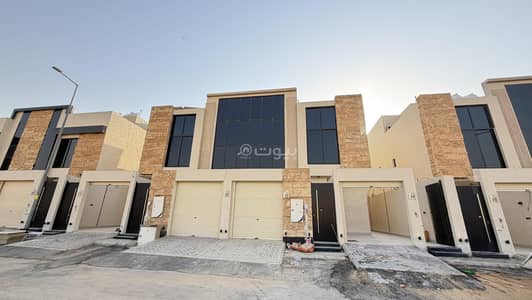 5 Bedroom Villa for Sale in South Riyadh, Riyadh - Elegant townhouse with spacious areas and luxurious finishes 5 Bedroom Villa for Sale in South Riyadh, Riyadh - Elegant townhouse with spacious areas and luxurious finishes