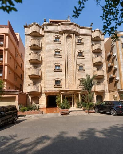 6 Bedroom Flat for Rent in North Jeddah, Jeddah - 6-bedroom apartment with a living room for rent in Al-Marwa, Jeddah 6 Bedroom Flat for Rent in North Jeddah, Jeddah - 6-bedroom apartment with a living room for rent in Al-Marwa, Jeddah