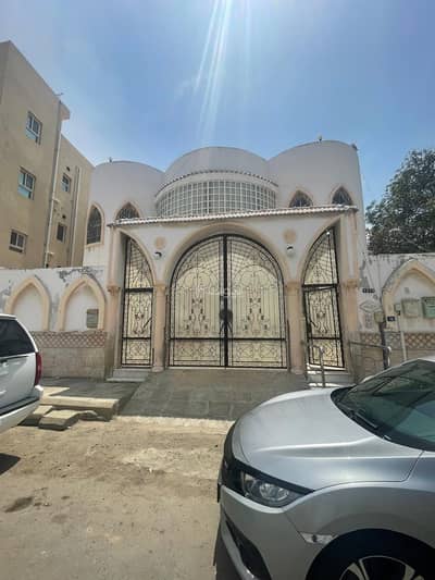 فیلا 9 غرف نوم للبيع في شمال جدة، جدة - فيلا للبيع في النعيم، جدة فیلا 9 غرف نوم للبيع في شمال جدة، جدة - فيلا للبيع في النعيم، جدة