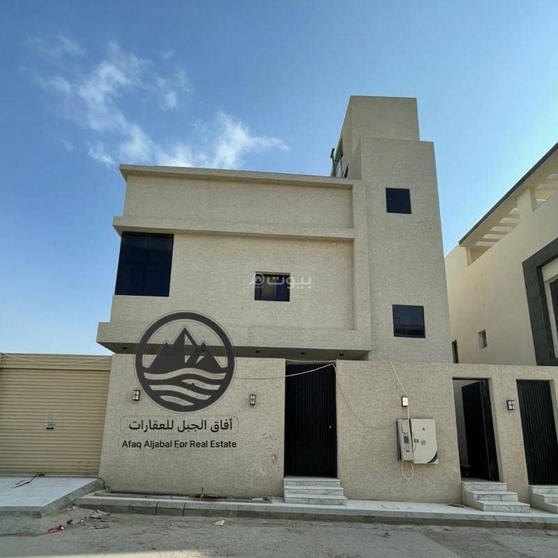 Floor for rent on Abdullah Al Marwazi Street, Al Narjis District, Riyadh. Floor for rent on Abdullah Al Marwazi Street, Al Narjis District, Riyadh.